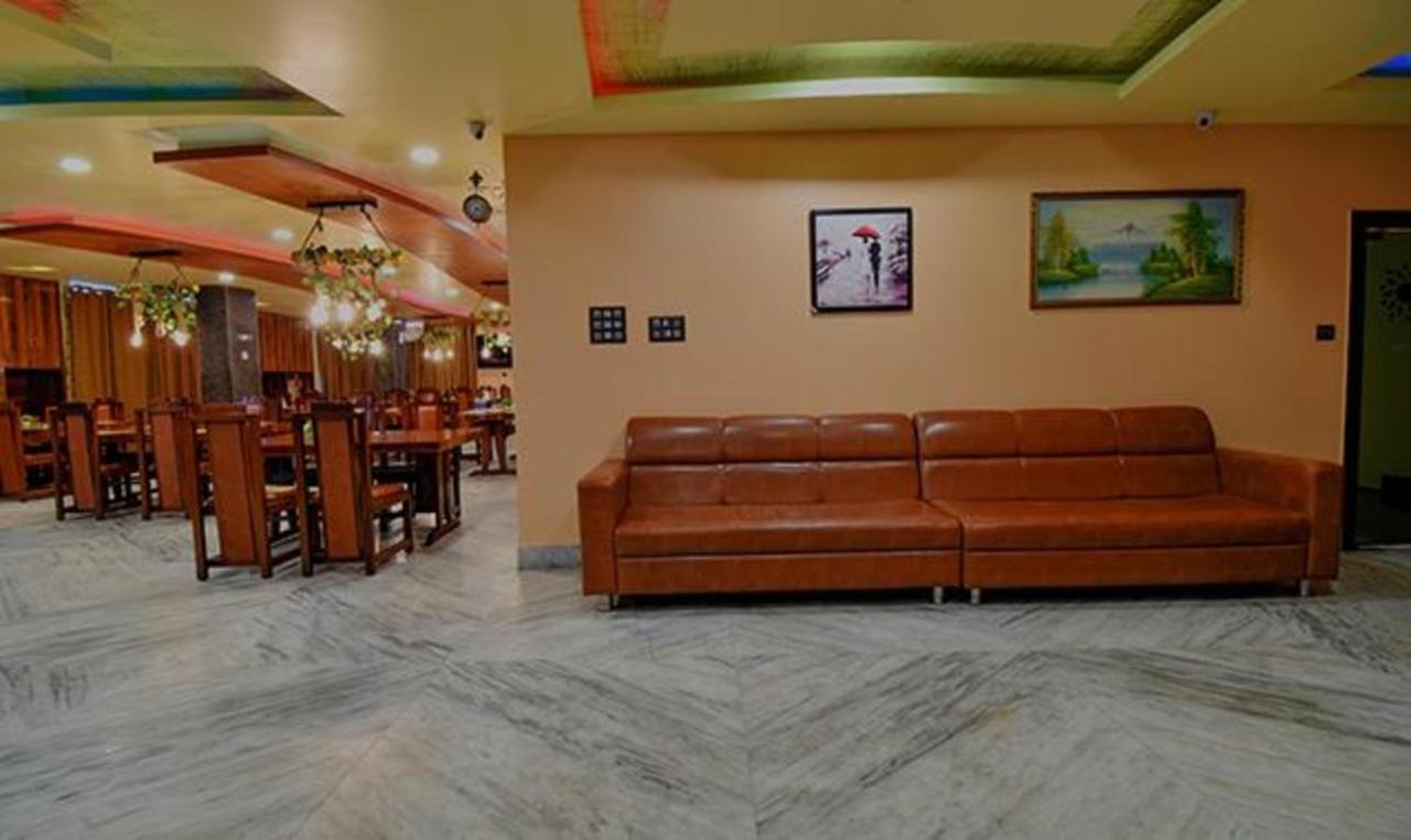 Fabhotel Rr Suites Guwahati Eksteriør bilde