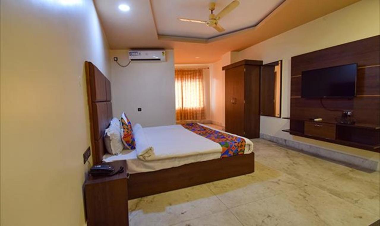 Fabhotel Rr Suites Guwahati Eksteriør bilde